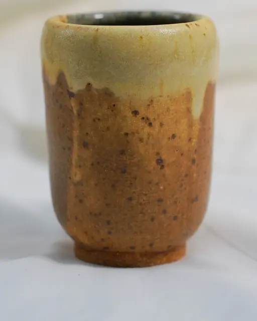 Amber tumbler